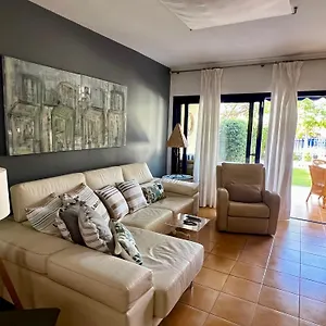 https://meloneras-ideal.in-canary-islands.com